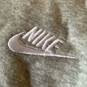 Women’s Medium Nike hoodie | grey | NWT